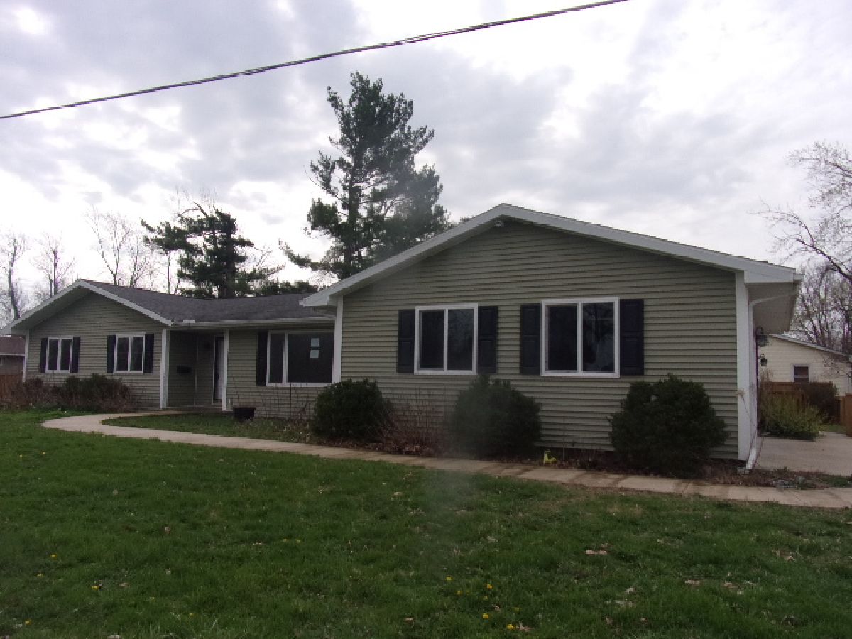  For Sale Farmer City Illinois, 902 Richardson Street
