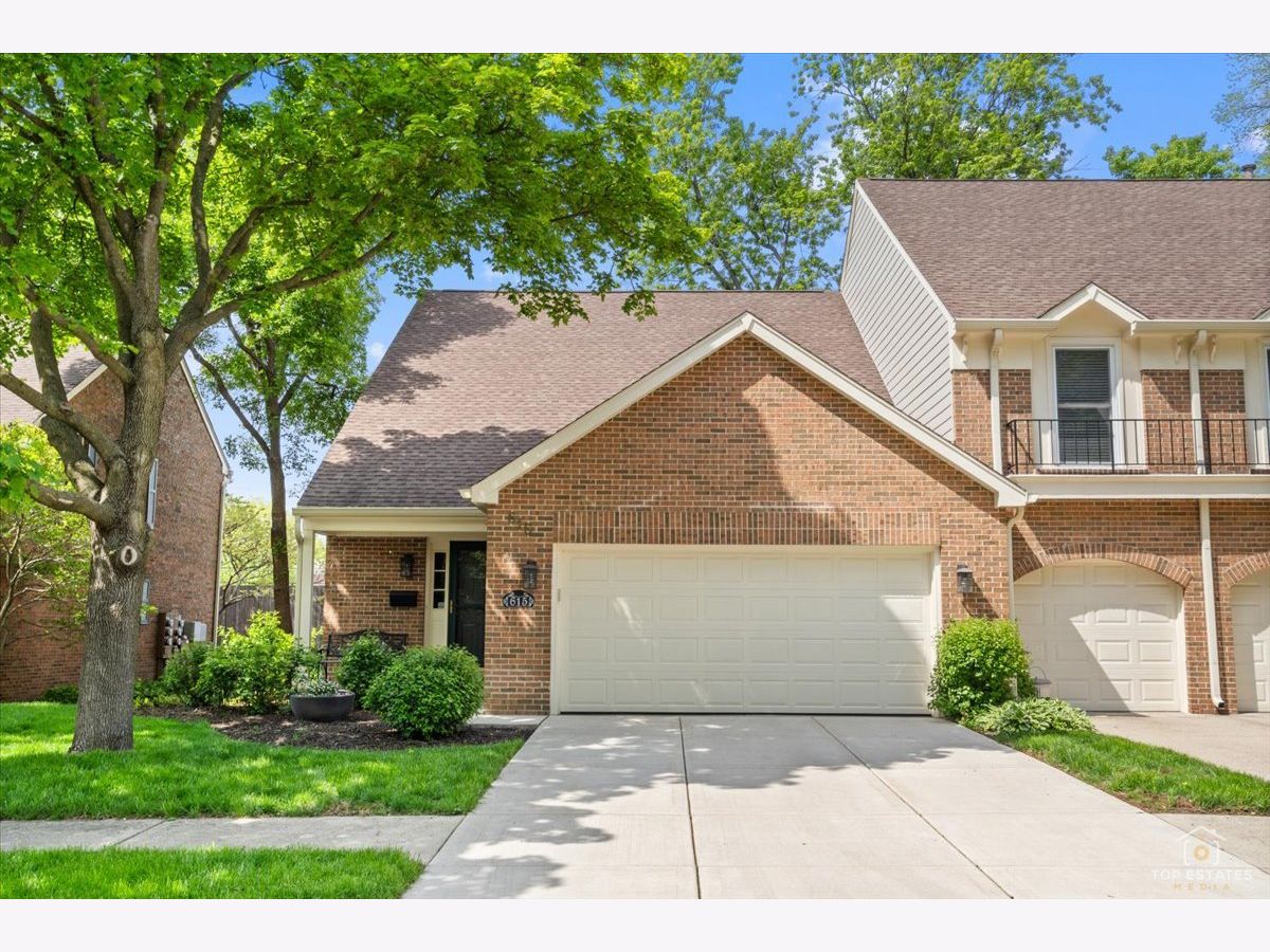 Townhomes Sold Bennington Naperville Illinois, 615 Windham