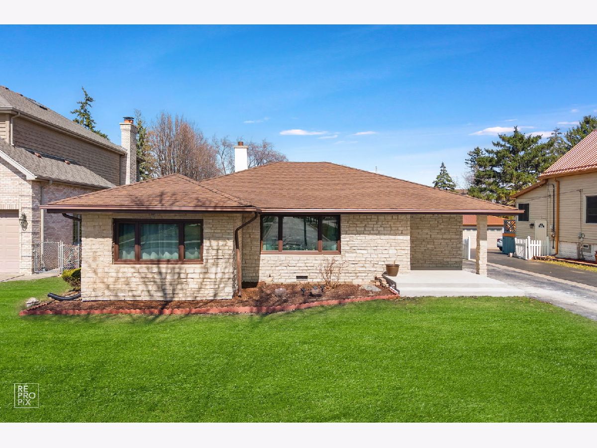  For Sale Elmhurst Illinois, 221 Grantley Avenue