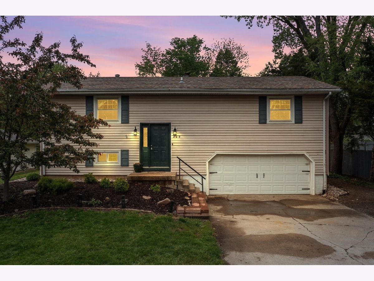  For Sale Mahomet Illinois, 209 Jefferson Street