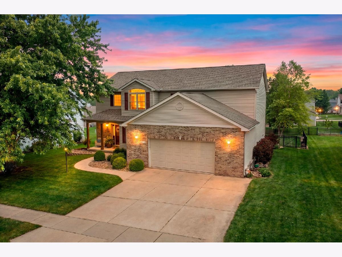  For Sale Mahomet Illinois, 704 Hawk Drive