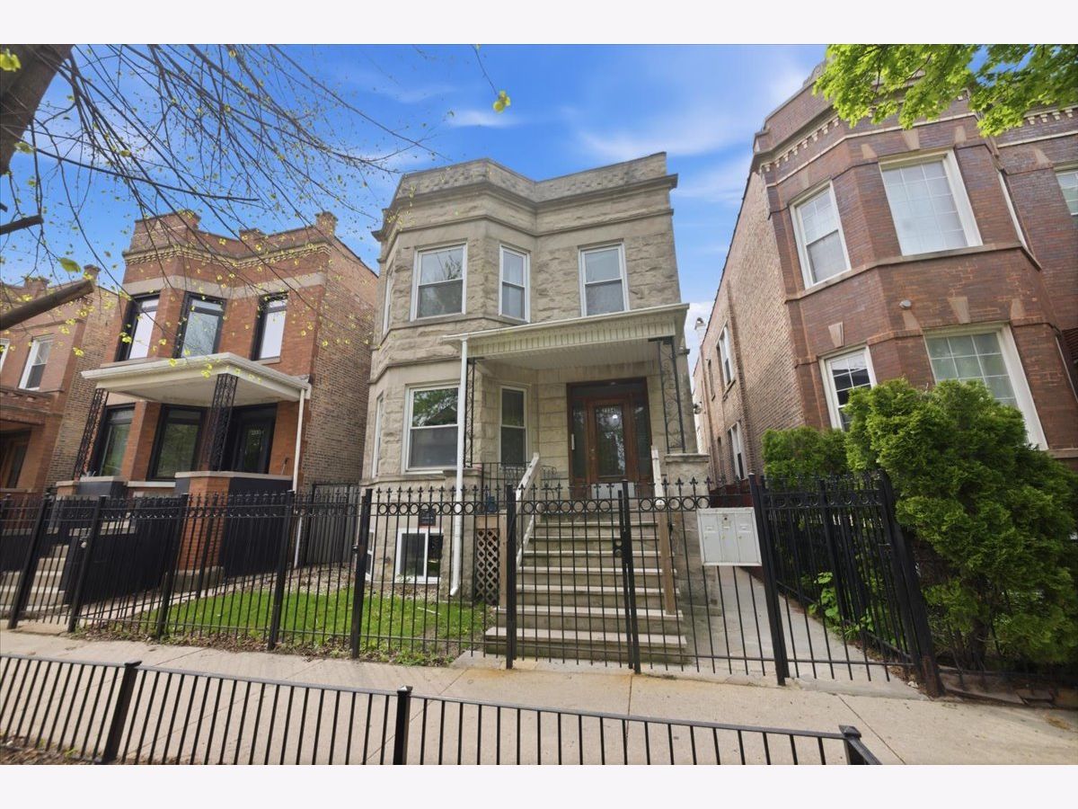  Rented Chicago Illinois, 2334 Hamlin