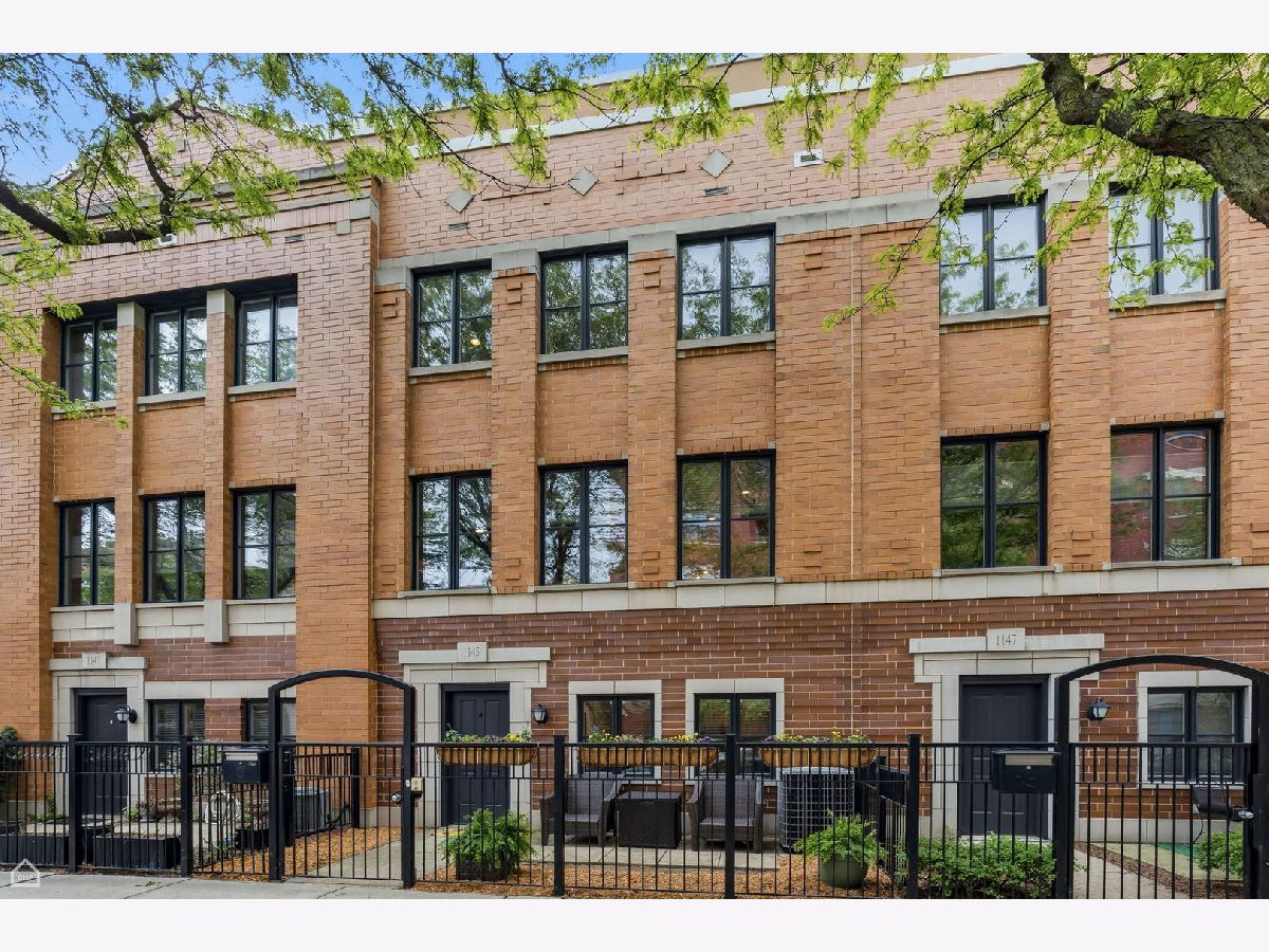  For Sale Chicago Illinois, 1145 Monroe Street