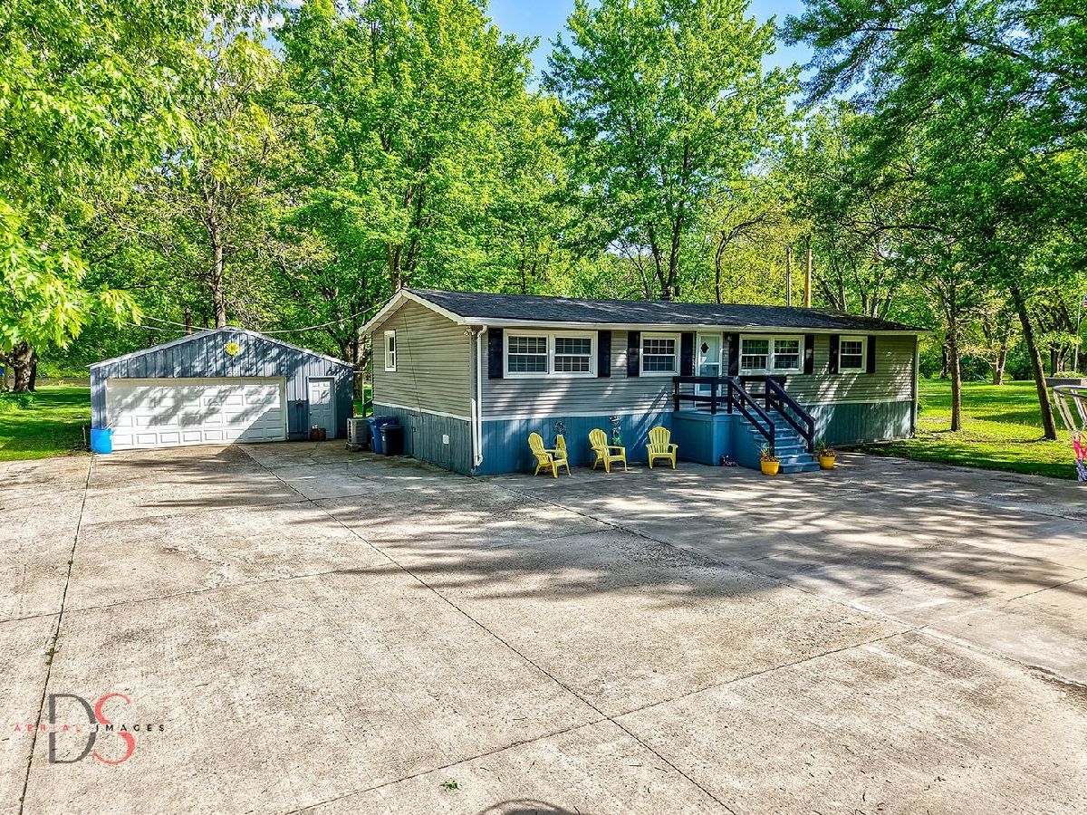  For Sale Ottawa Illinois, 1906 2959th Road