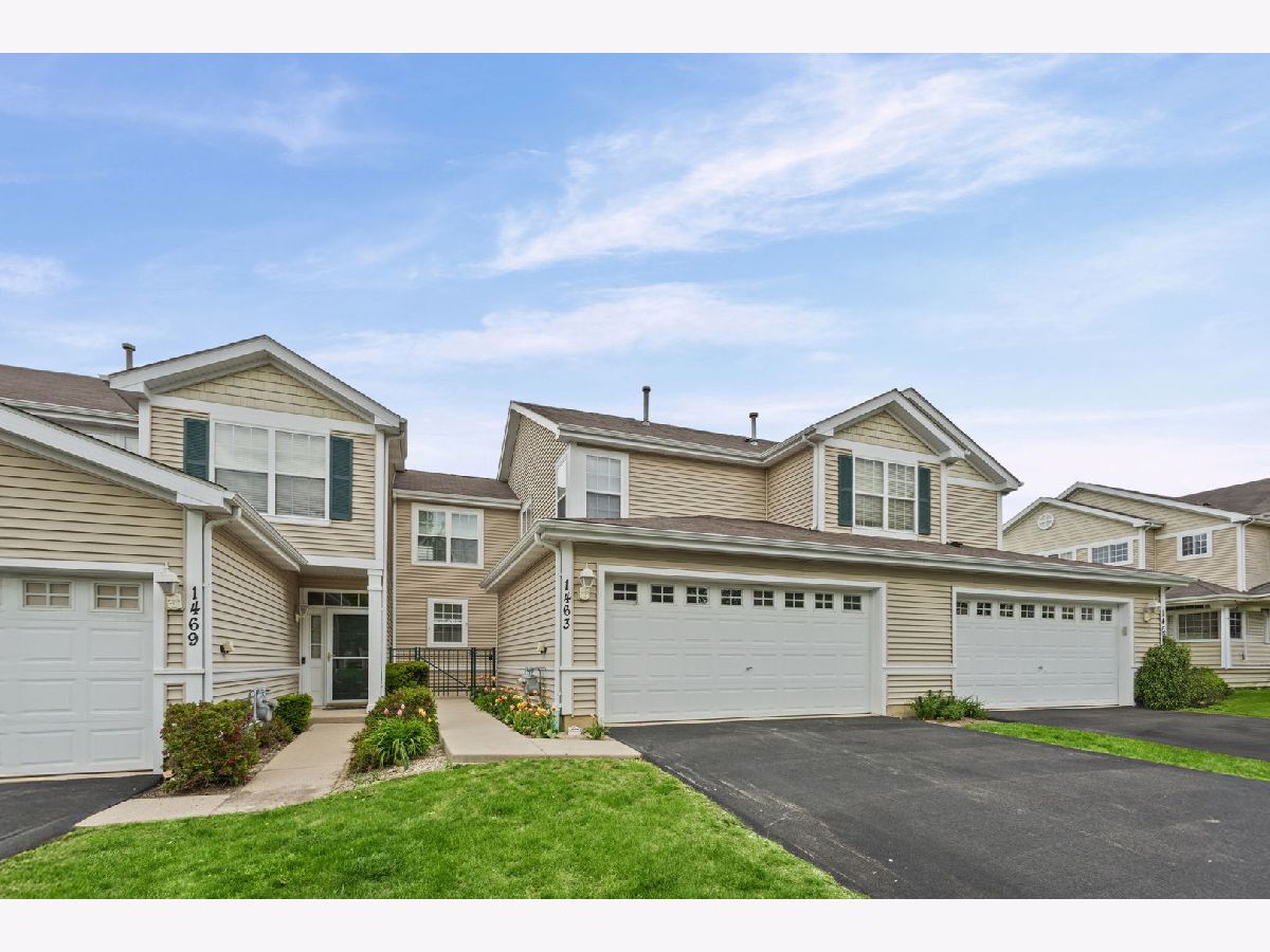 Townhomes For Sale Remington Trails Round Lake Illinois, 1463 Remington Lane