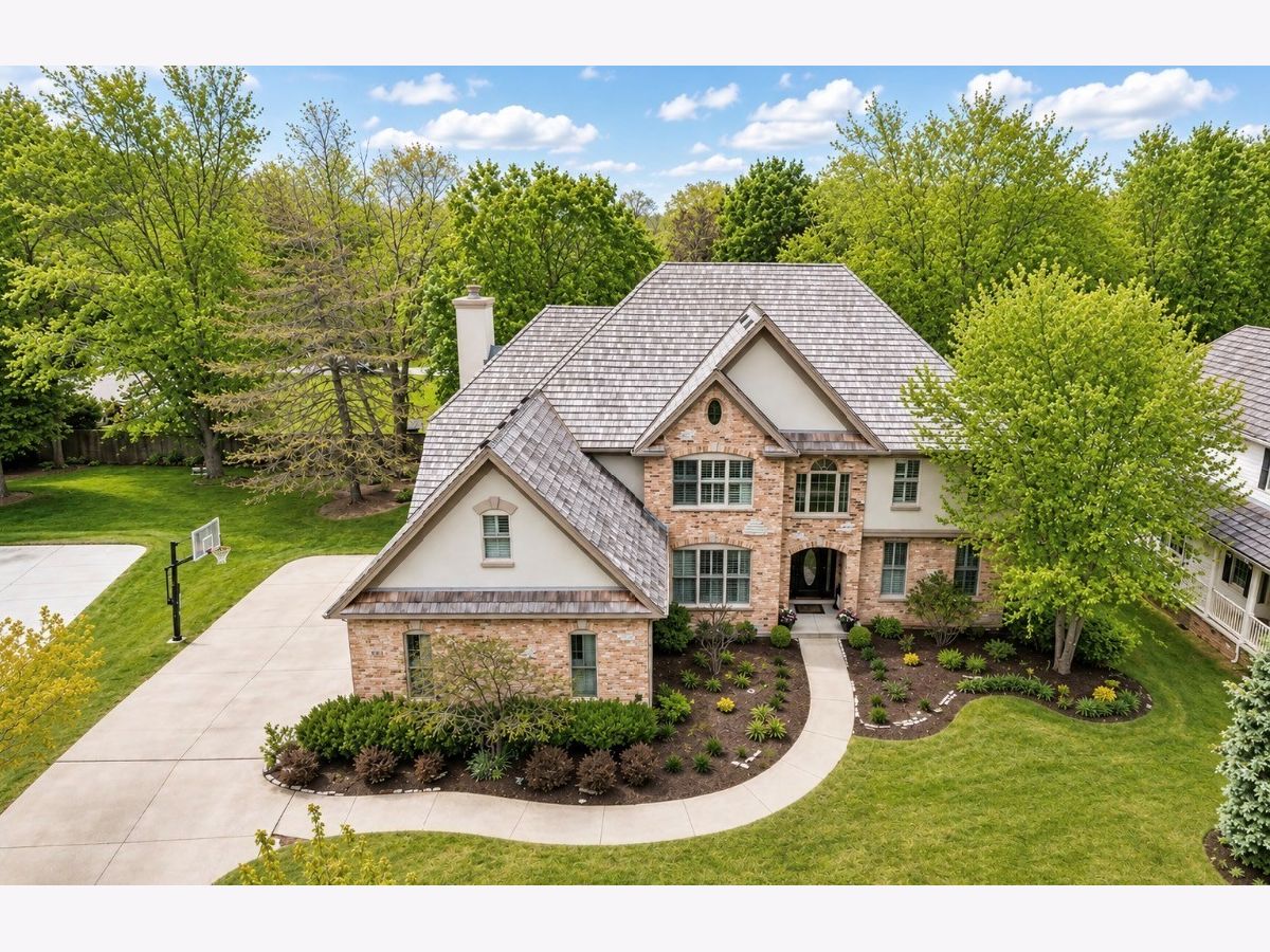 Homes For Sale Wineberry Libertyville Illinois, 1620 Mulberry Drive
