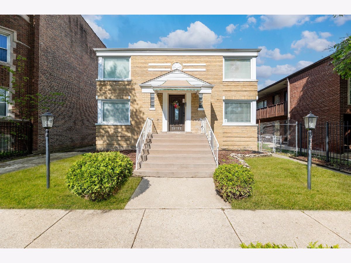  For Sale Chicago Illinois, 7922 Ellis Avenue