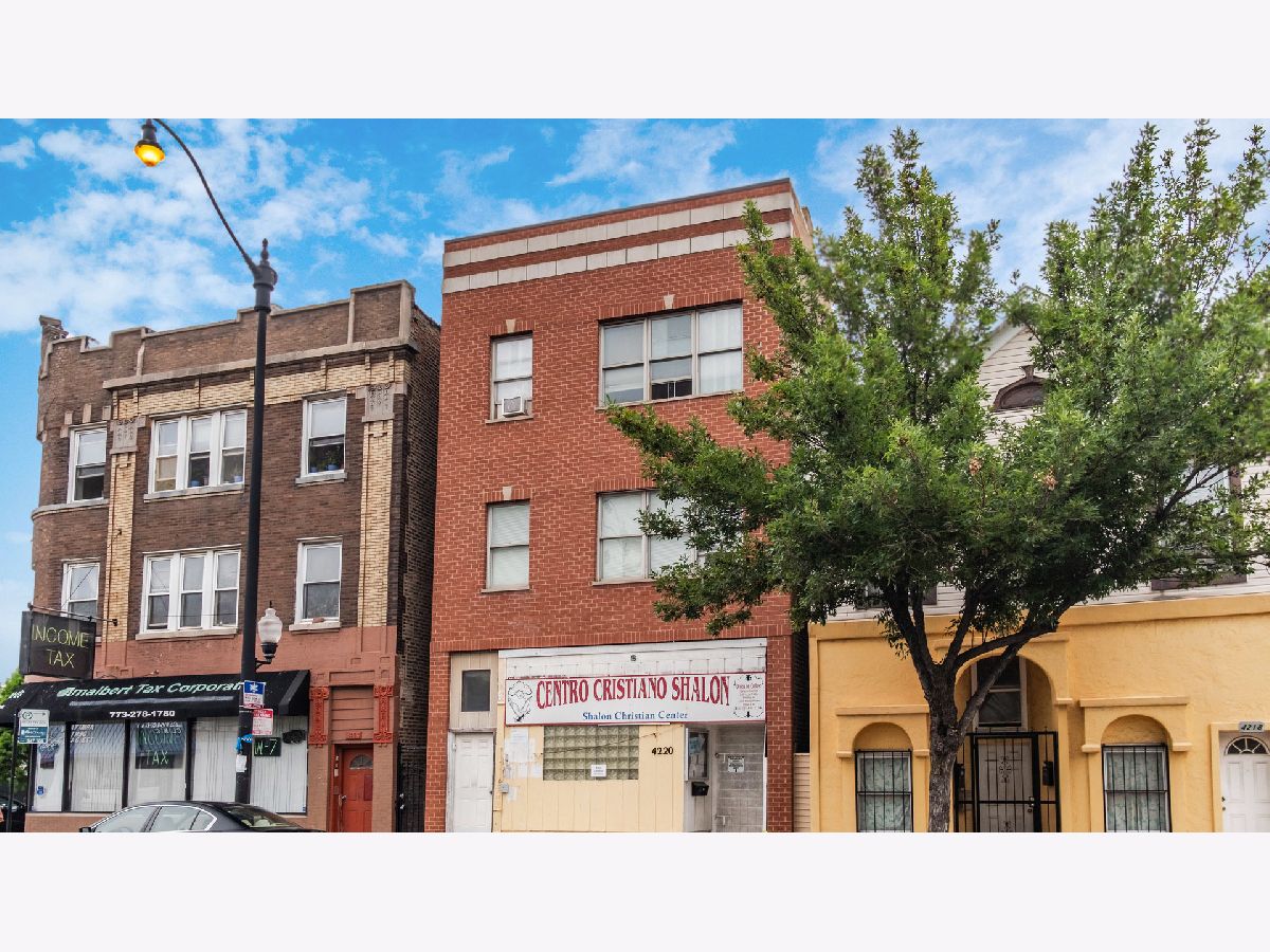  Rented Chicago Illinois, 4220 Armitage