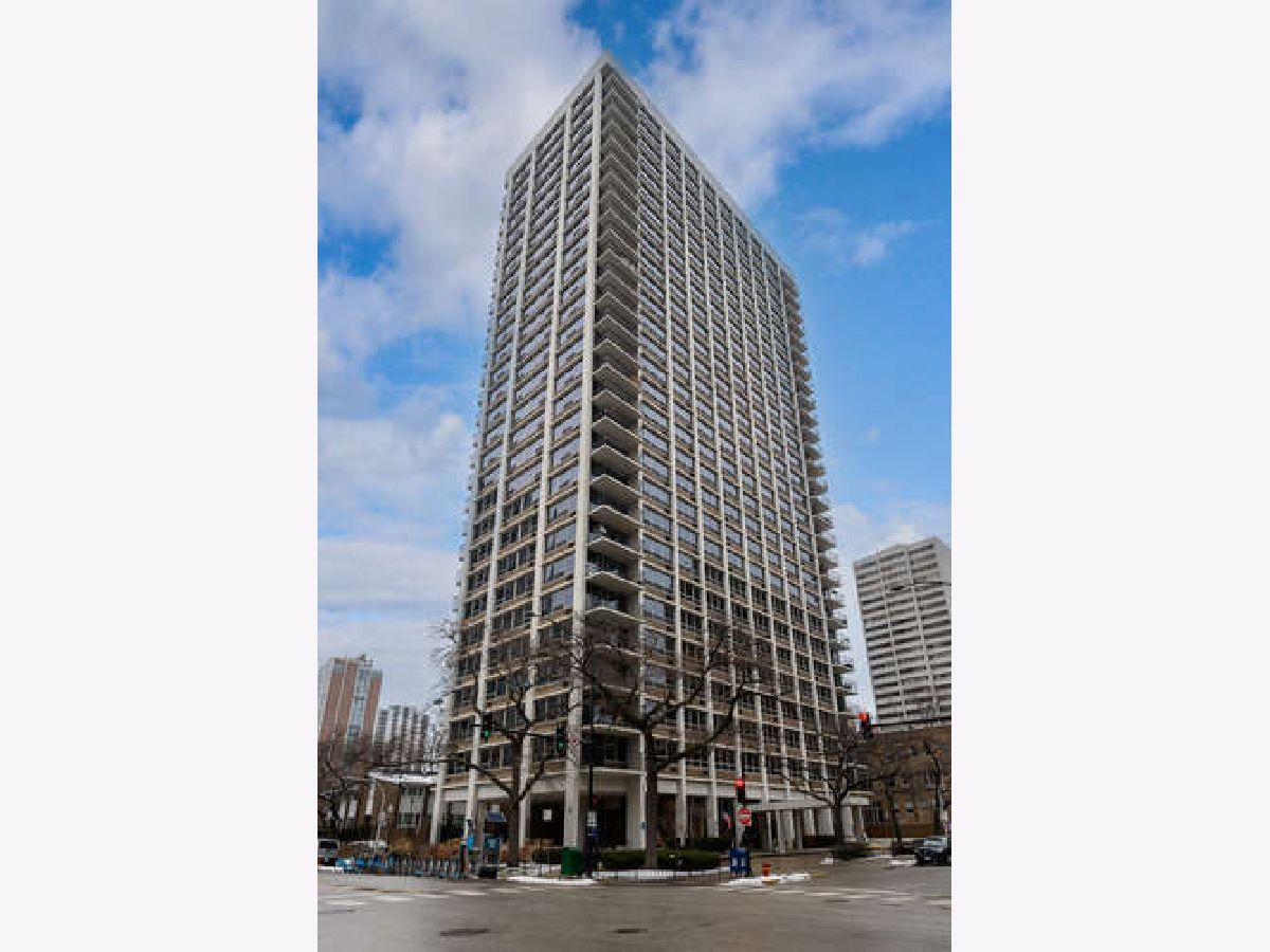 Condos & Townhomes Sold Sandburg Village Chicago Illinois, 88 Schiller