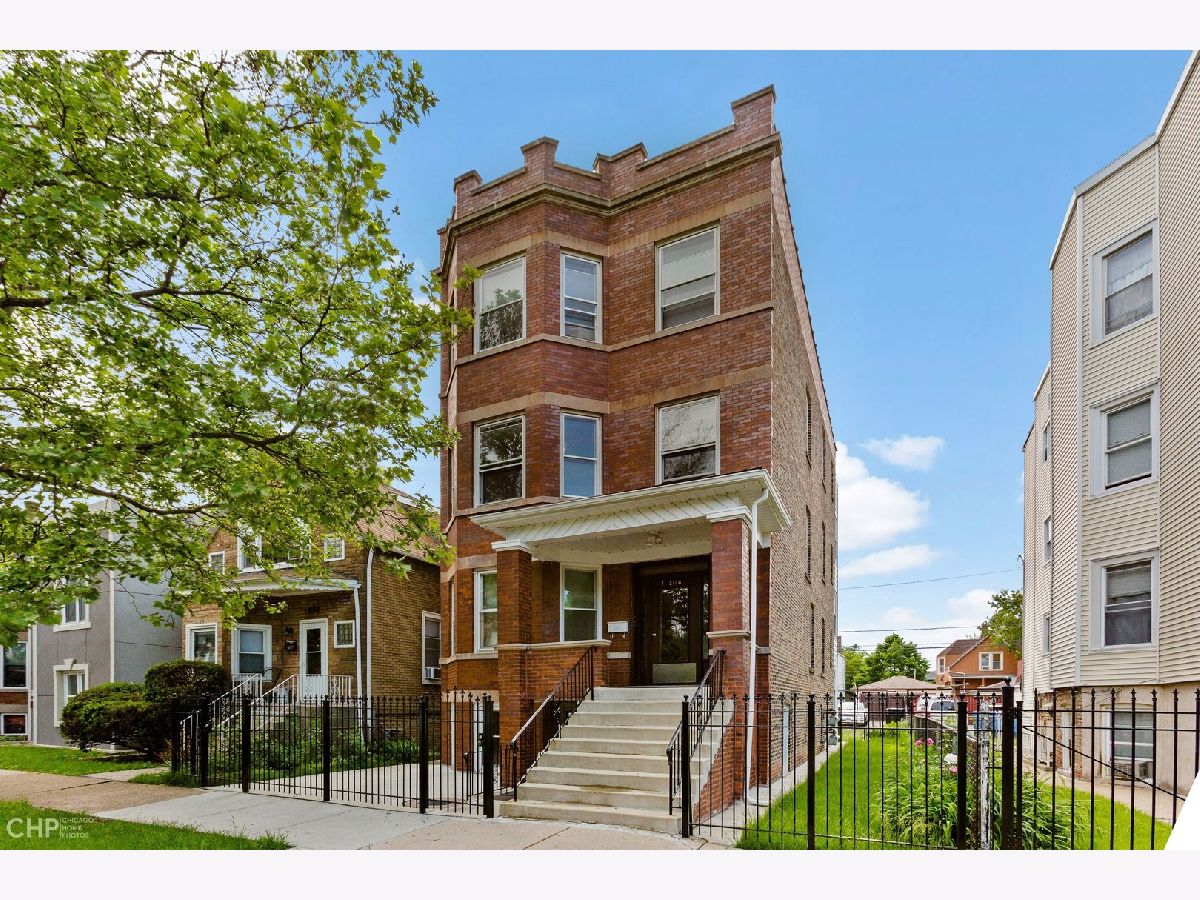  Rented Chicago Illinois, 2138 Keeler