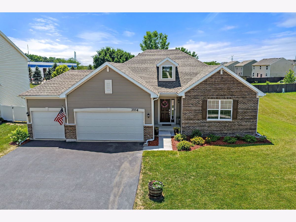 Homes For Sale Caledonia Yorkville Illinois, 3334 Jonathan Drive
