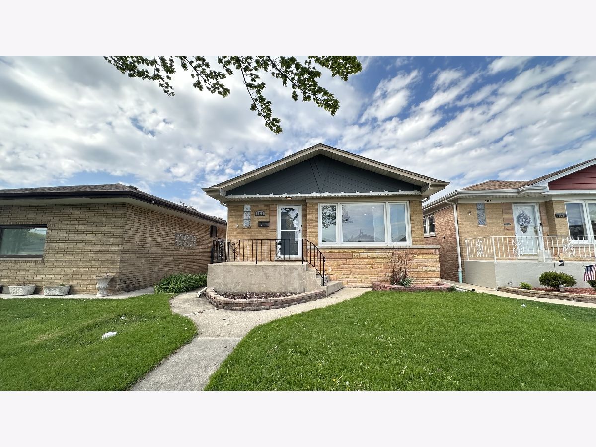  Rented Harwood Heights Illinois, 7532 W Ainslie