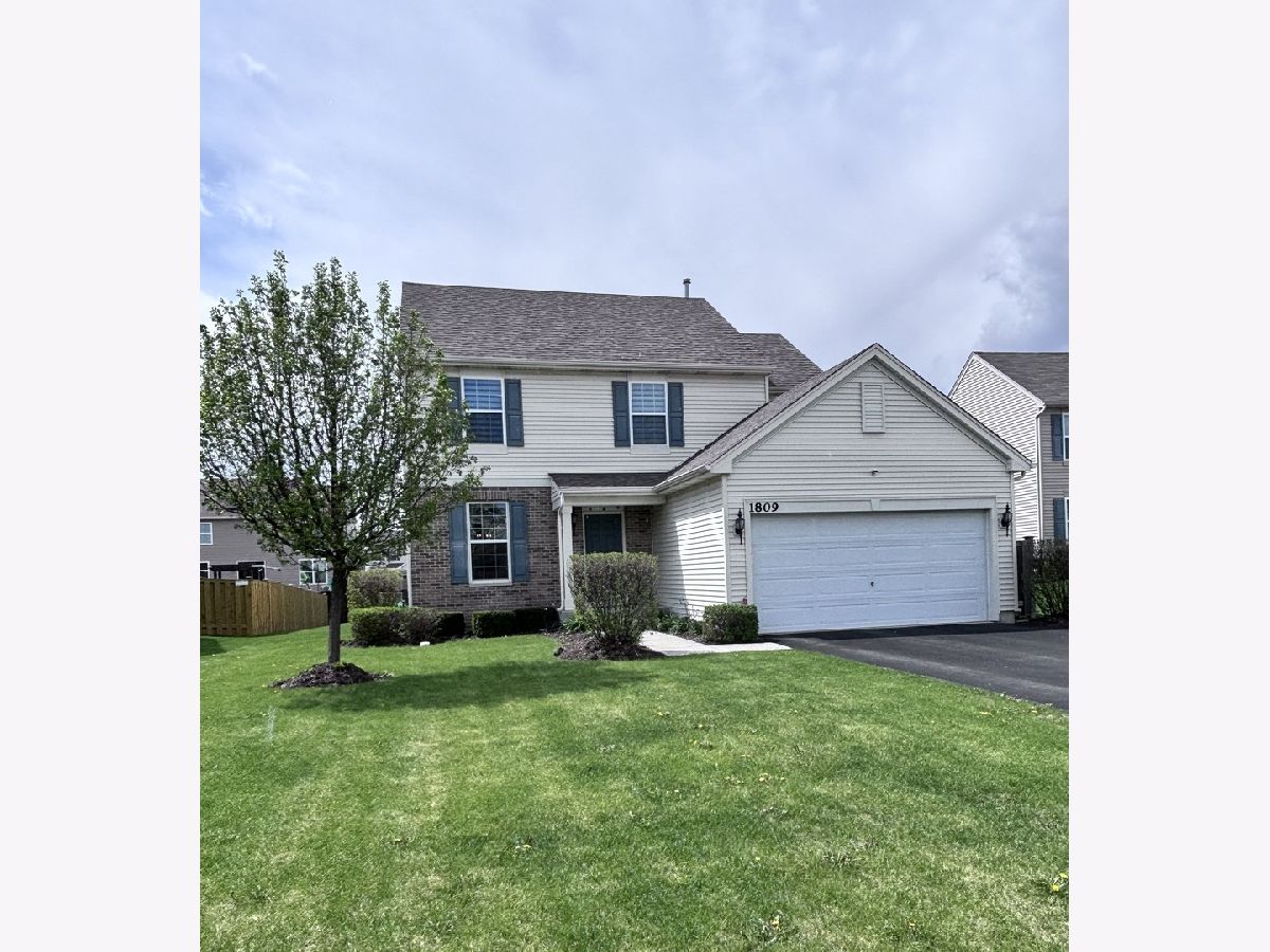  For Sale Joliet Illinois, 1809 Wesley Court
