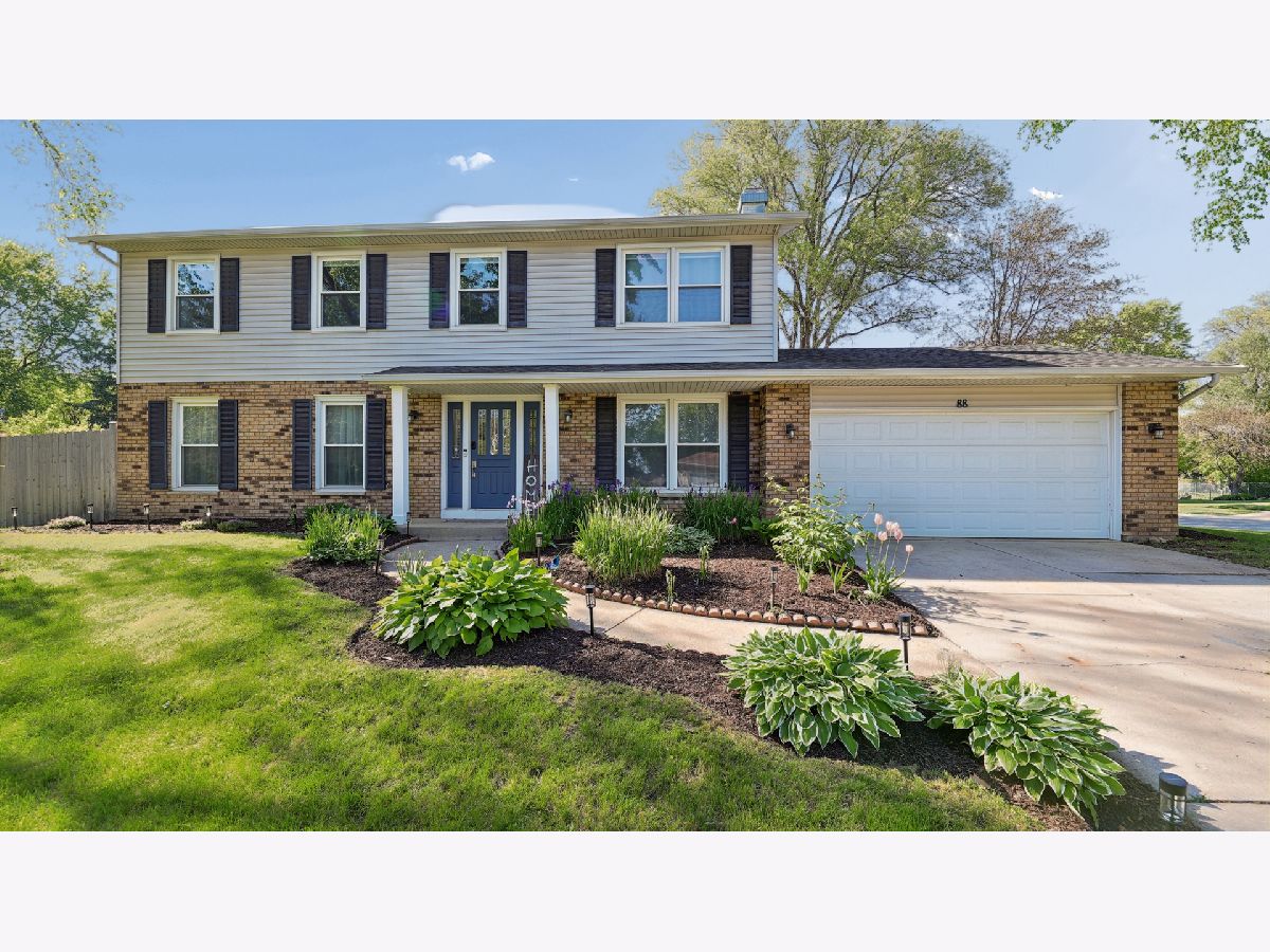 Homes & Condominiums For Sale Century Oaks West Elgin Illinois, 88 Devonshire Circle
