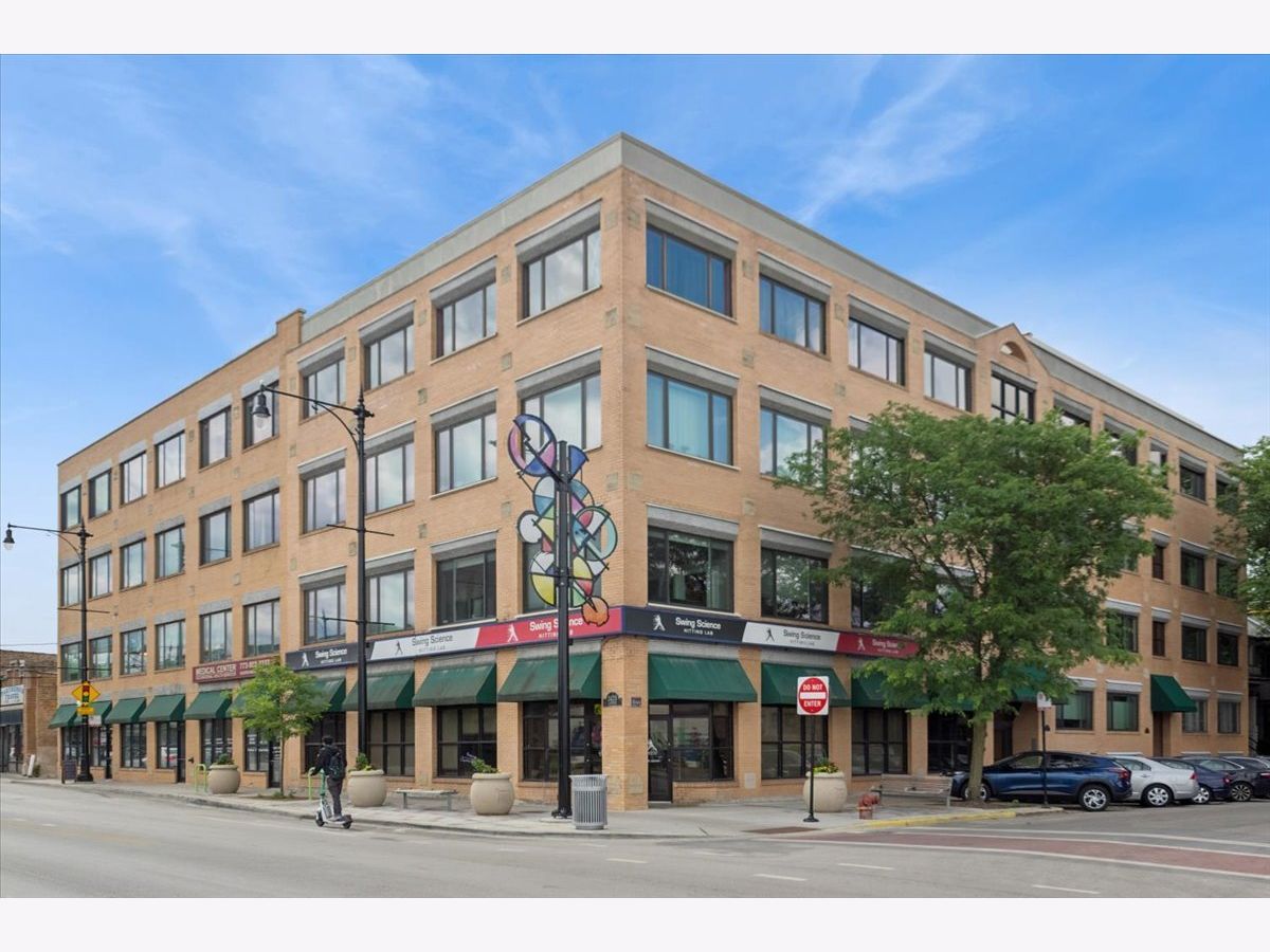  For Sale Chicago Illinois, 4751 Artesian Avenue