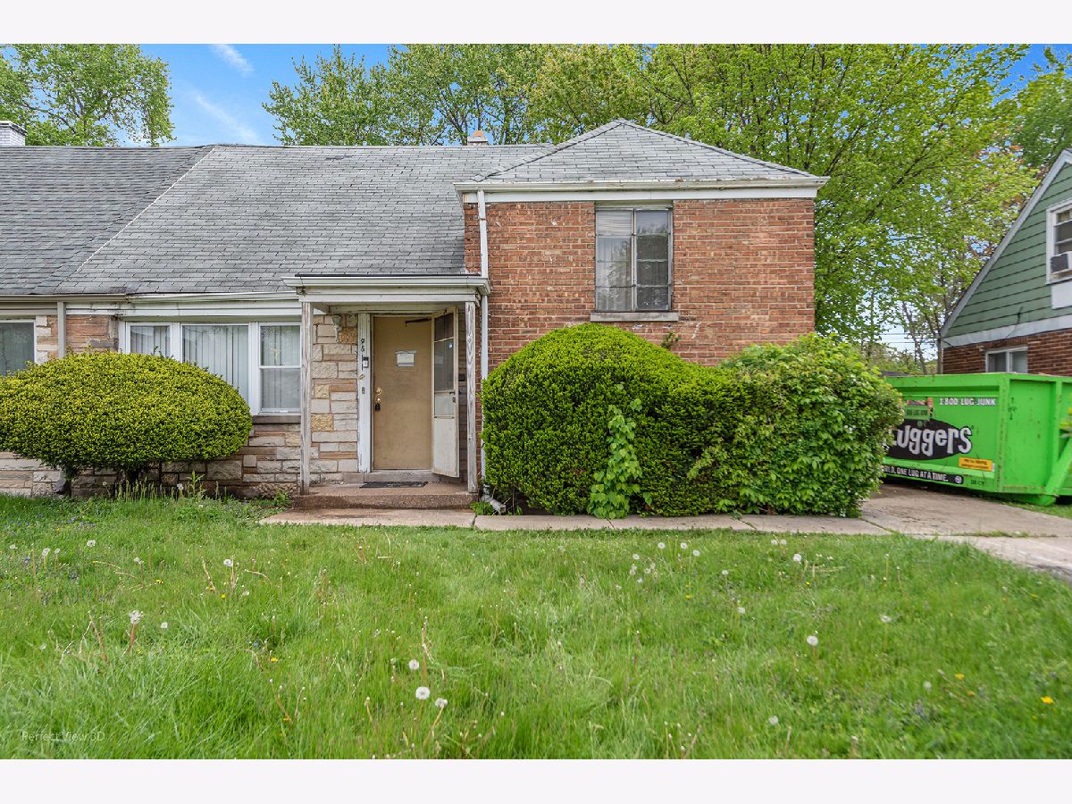  For Sale Chicago Illinois, 9611 Oglesby Avenue