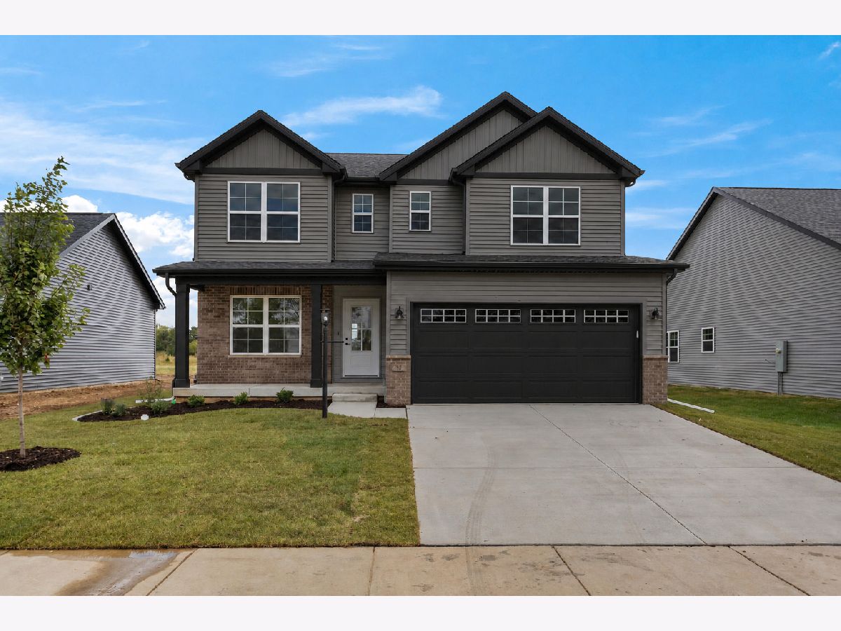  For Sale Monticello Illinois, 24 Meadow Drive