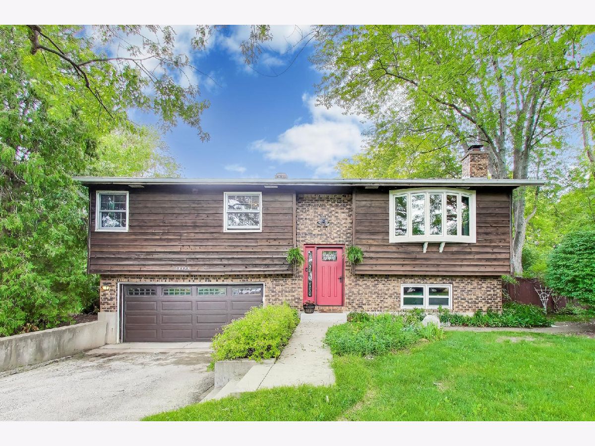  For Sale Round Lake Illinois, 34073 Fairfield Road