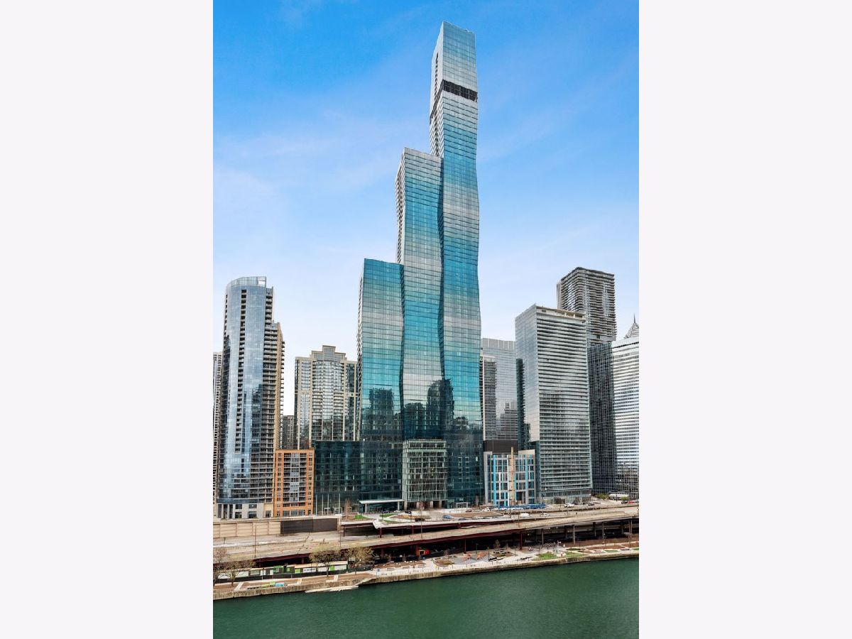  For Sale Chicago Illinois, 363 Wacker Drive
