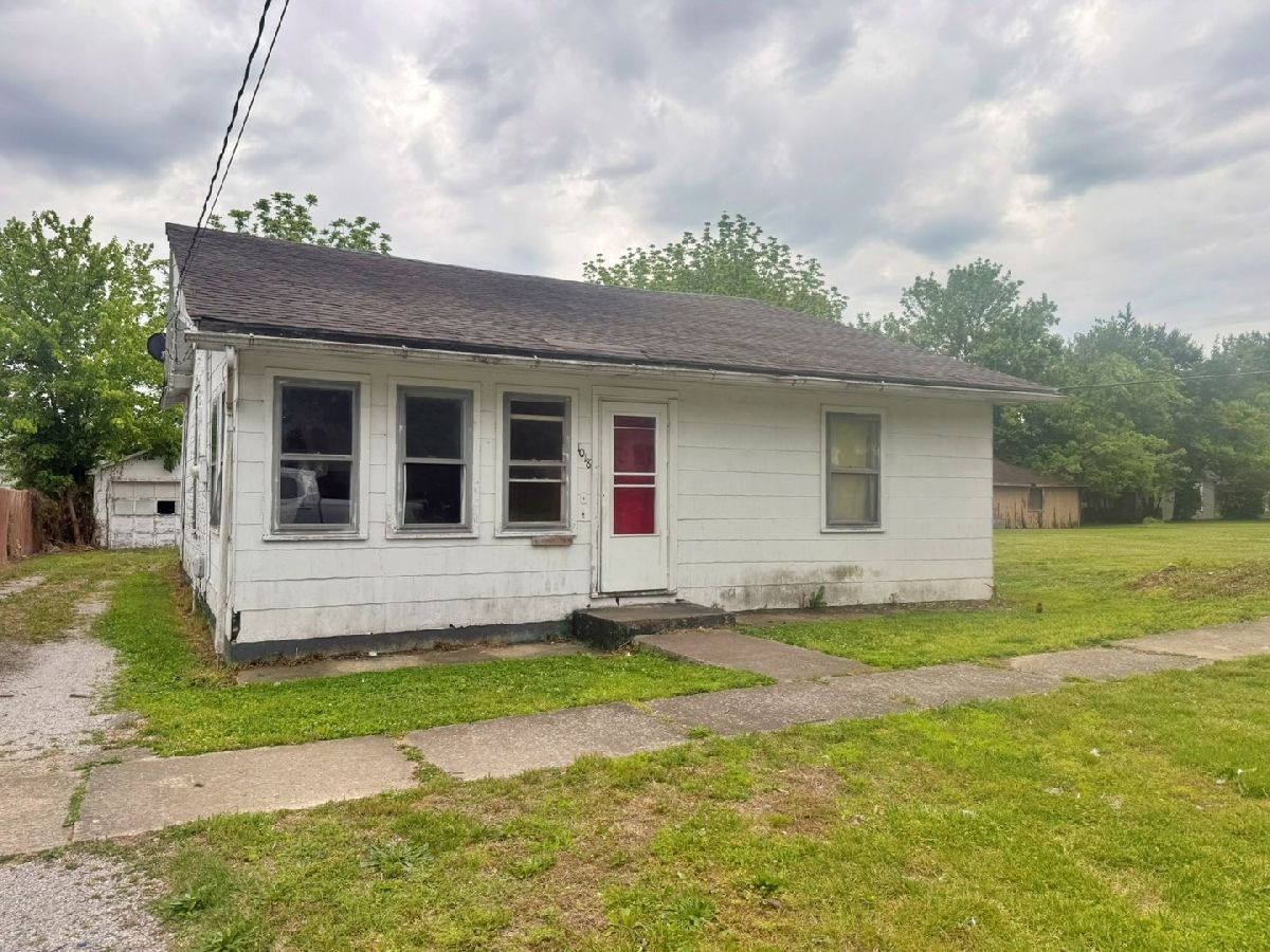  Sold Metropolis Illinois, 1018 Girard