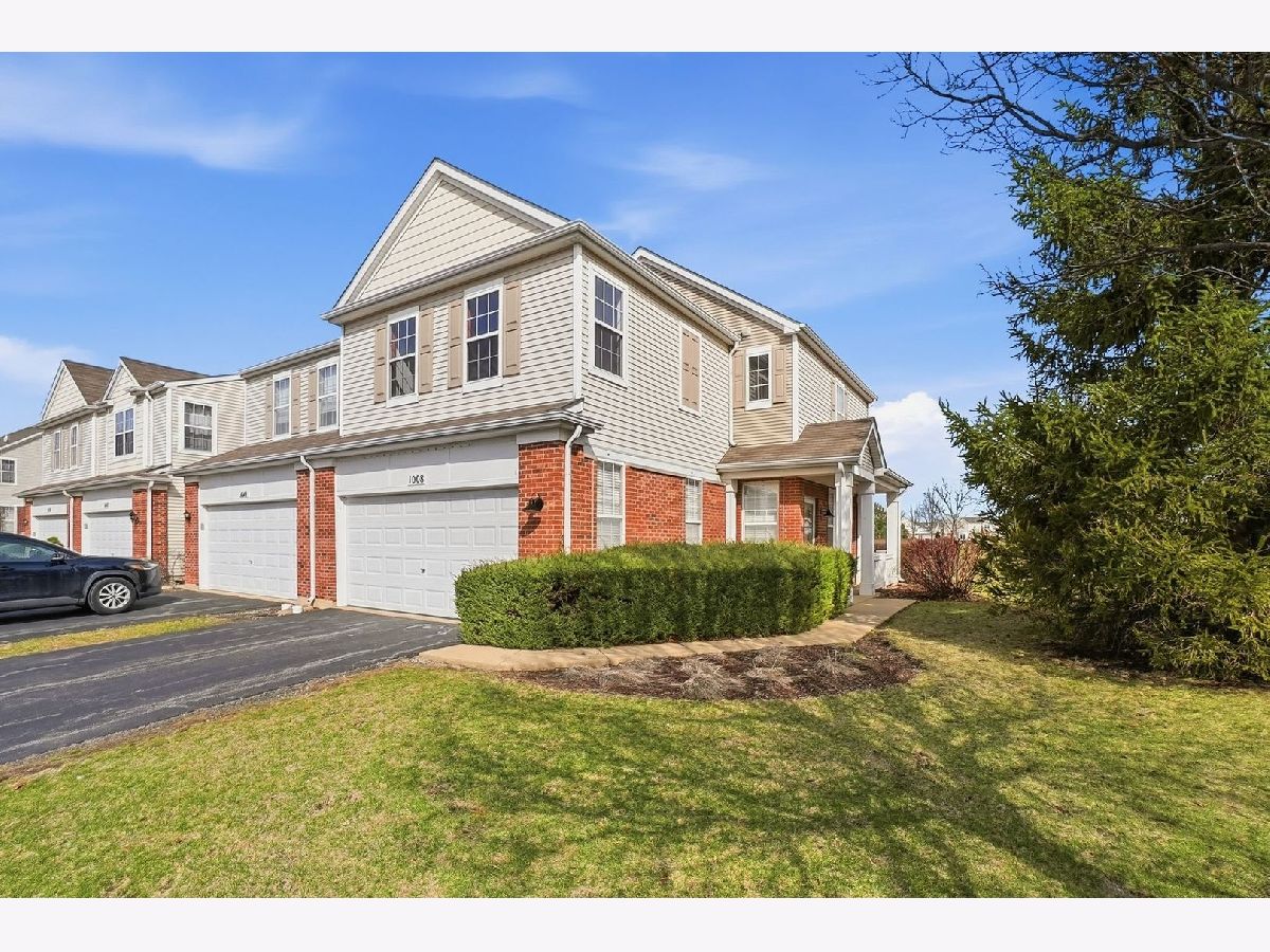  For Sale Joliet Illinois, 1008 Heron Circle