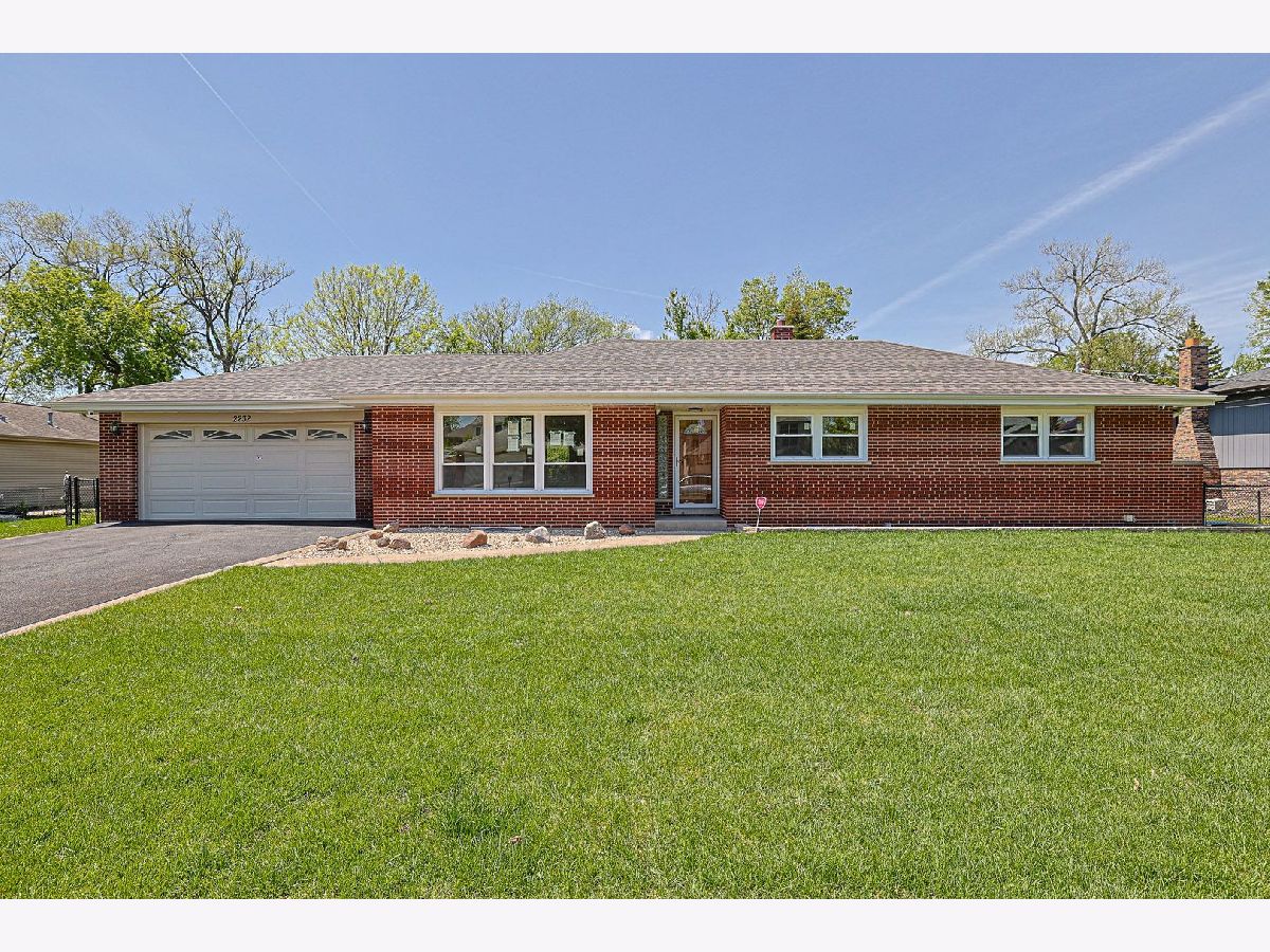  For Sale Des Plaines Illinois, 2232 Sprucewood Avenue