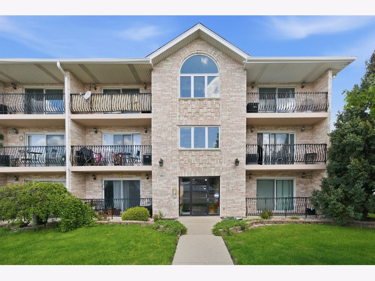  For Sale Burbank Illinois, 5940 87th Street