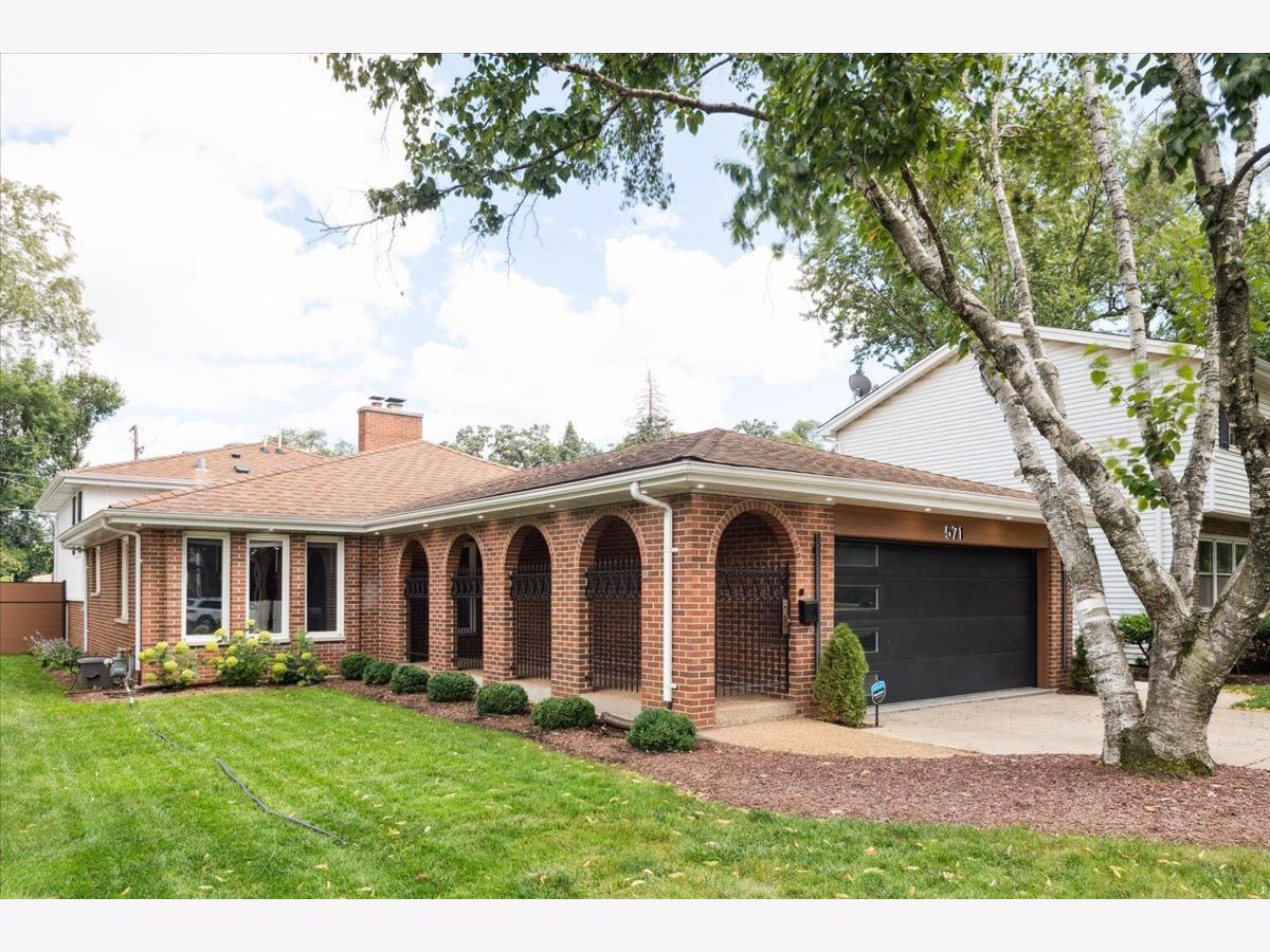  Rented Riverside Illinois, 571 Byrd