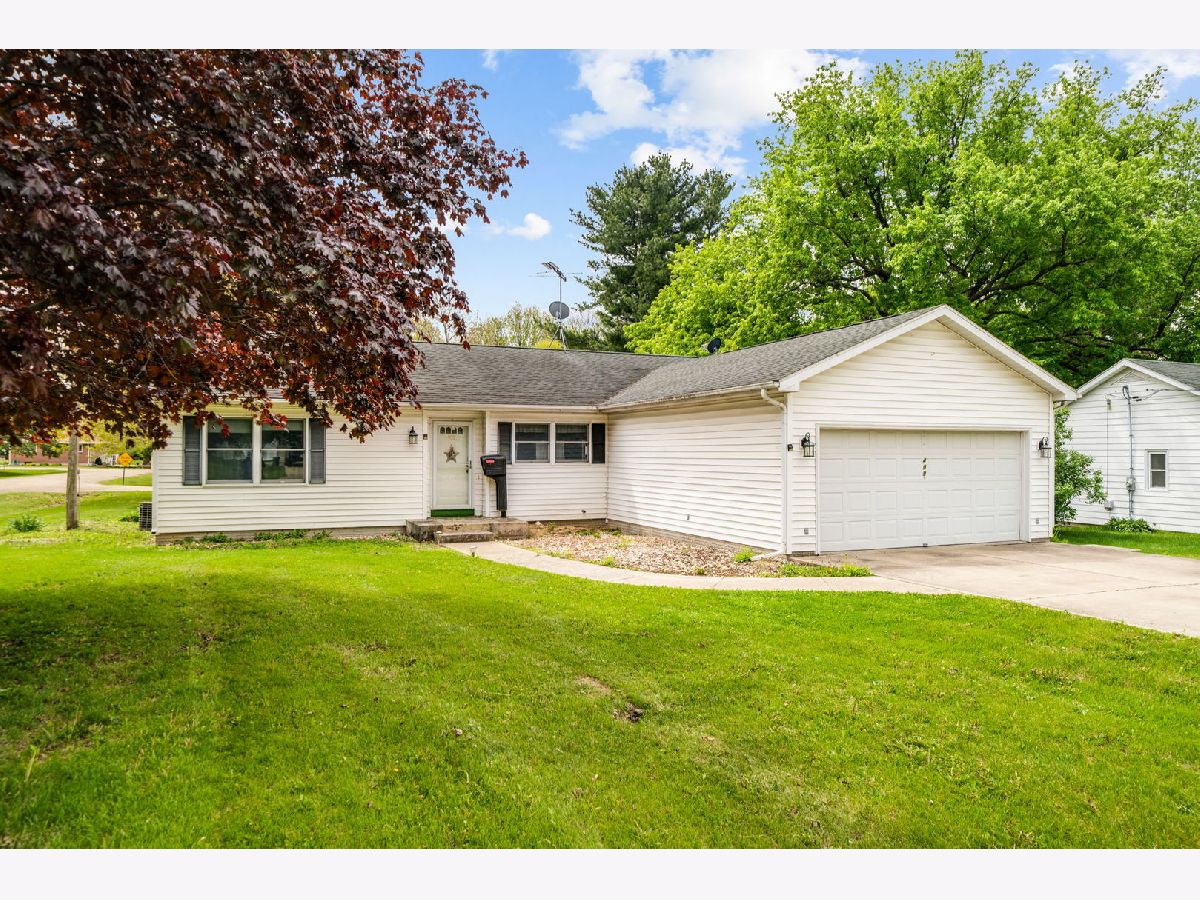  Sold Mount Morris Illinois, 409 Barbara