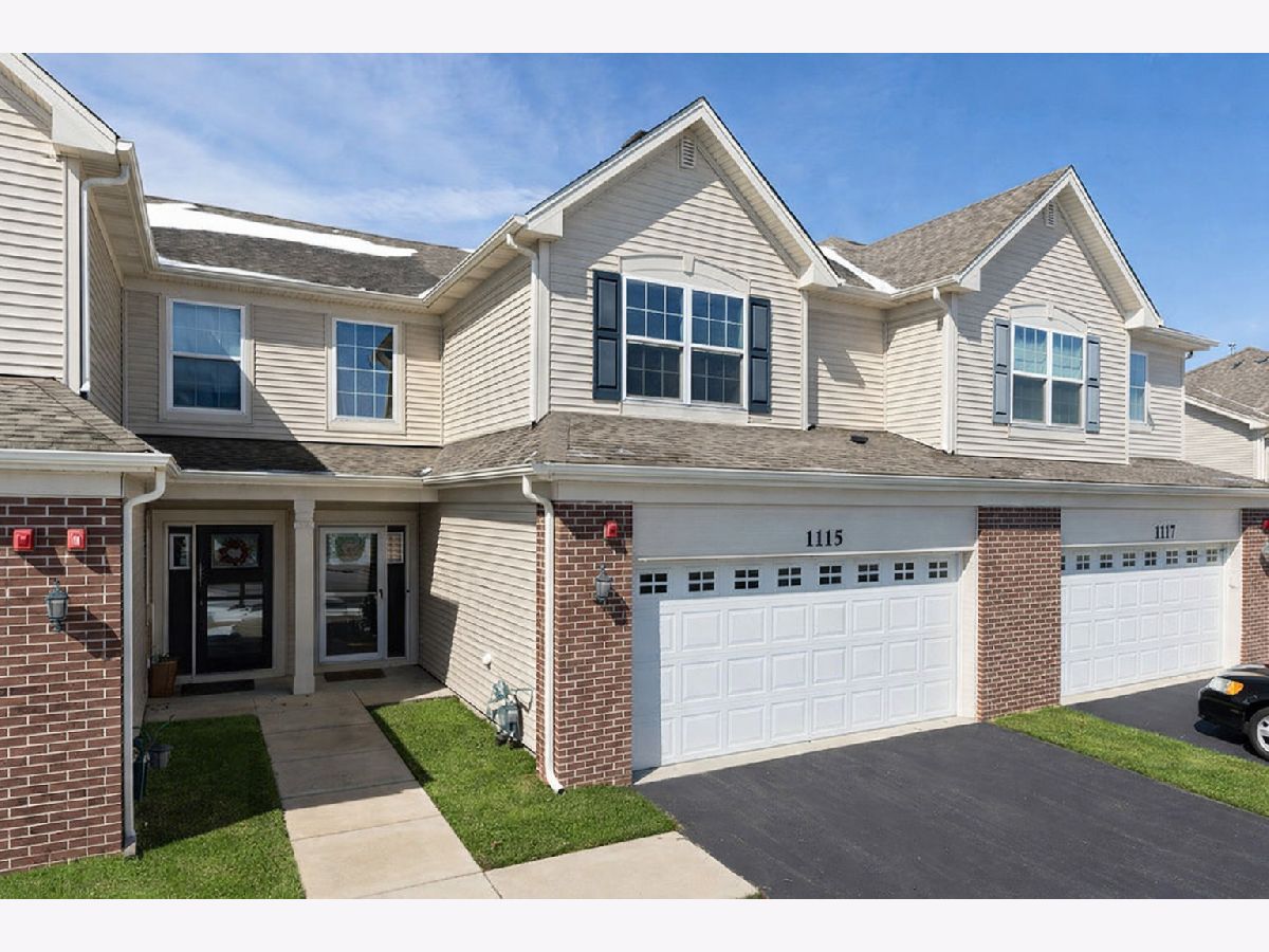 Homes & Townhomes For Sale Raintree Village Yorkville Illinois, 1115 Goldfinch Avenue