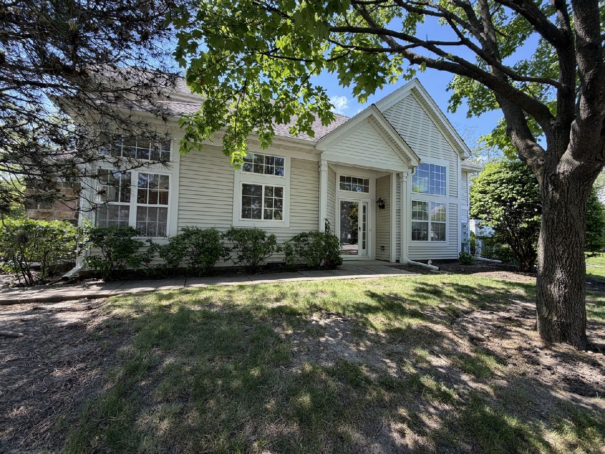 Townhomes For Sale Concord Place Buffalo Grove Illinois, 1145 Bristol Lane