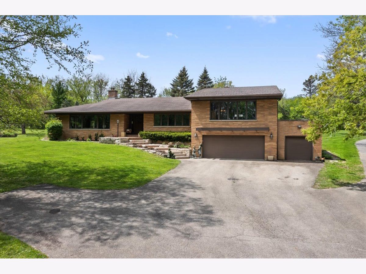  For Sale North Barrington Illinois, 22446 Old Barrington Road