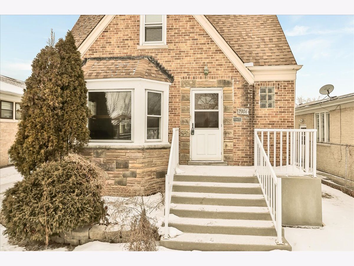  For Sale Chicago Illinois, 7306 Olive Avenue