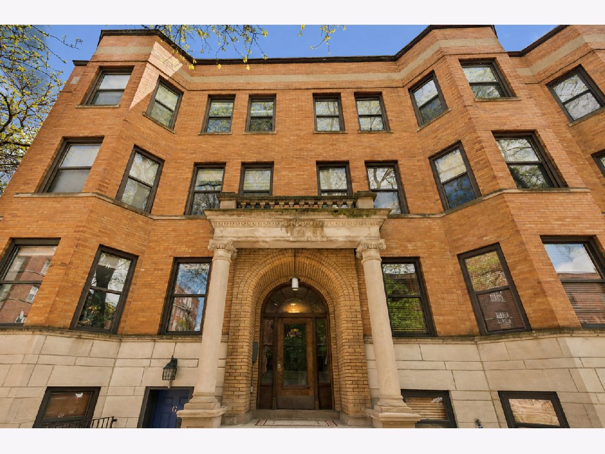  For Sale Chicago Illinois, 5353 Kenmore Avenue