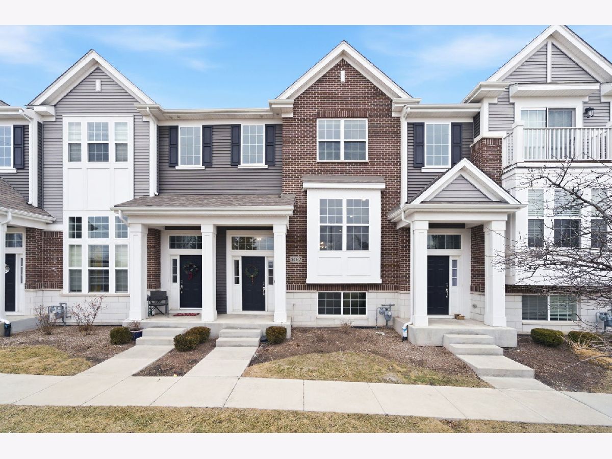 Townhomes For Rent Emerson Park Naperville Illinois, 4462 Monroe