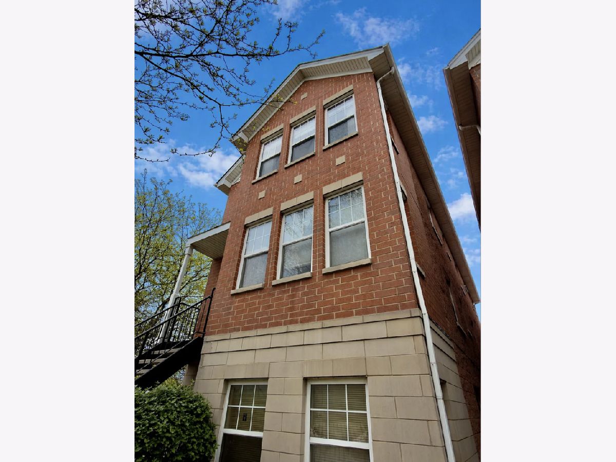 Condos & Townhomes & Homes Rented Old Town Village West Chicago Illinois, 635 Elm