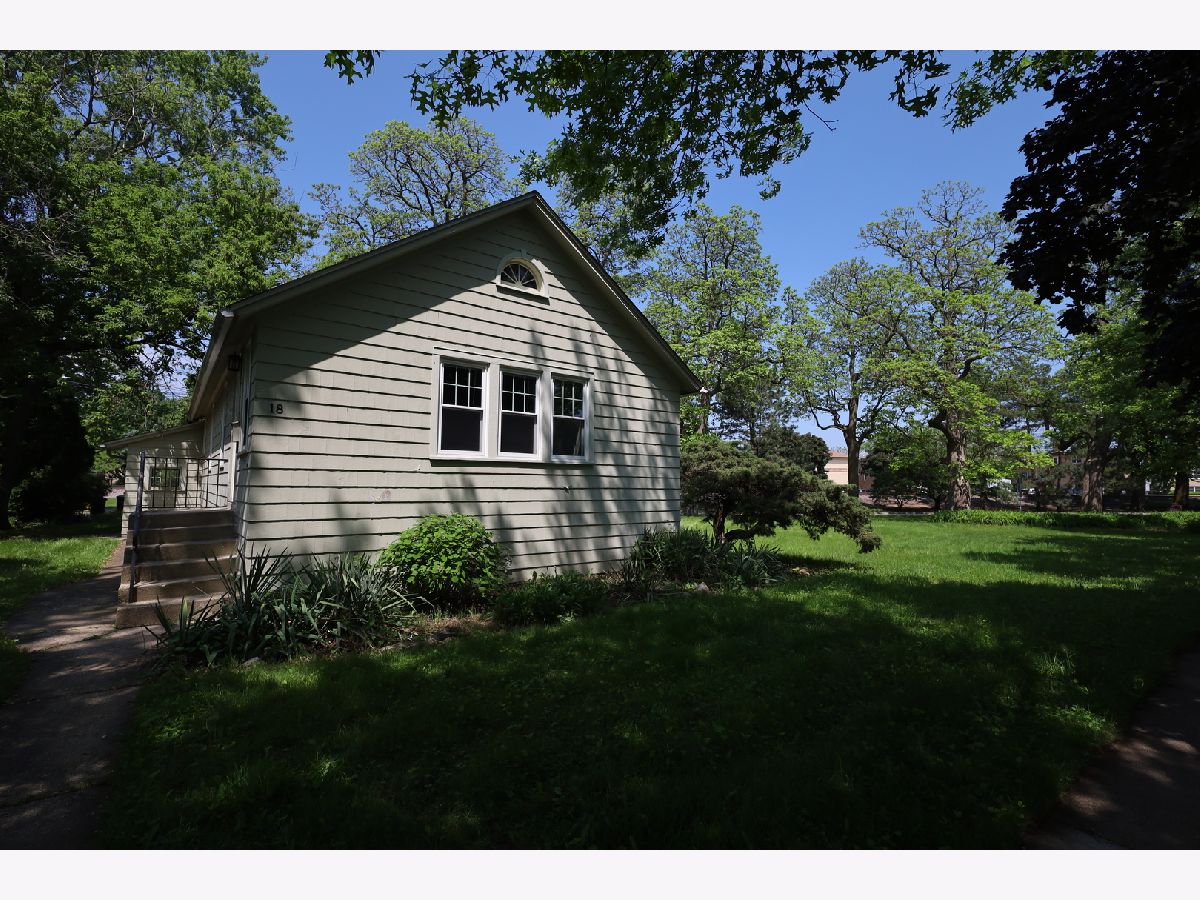  Rented Park Ridge Illinois, 18 Belle Plaine