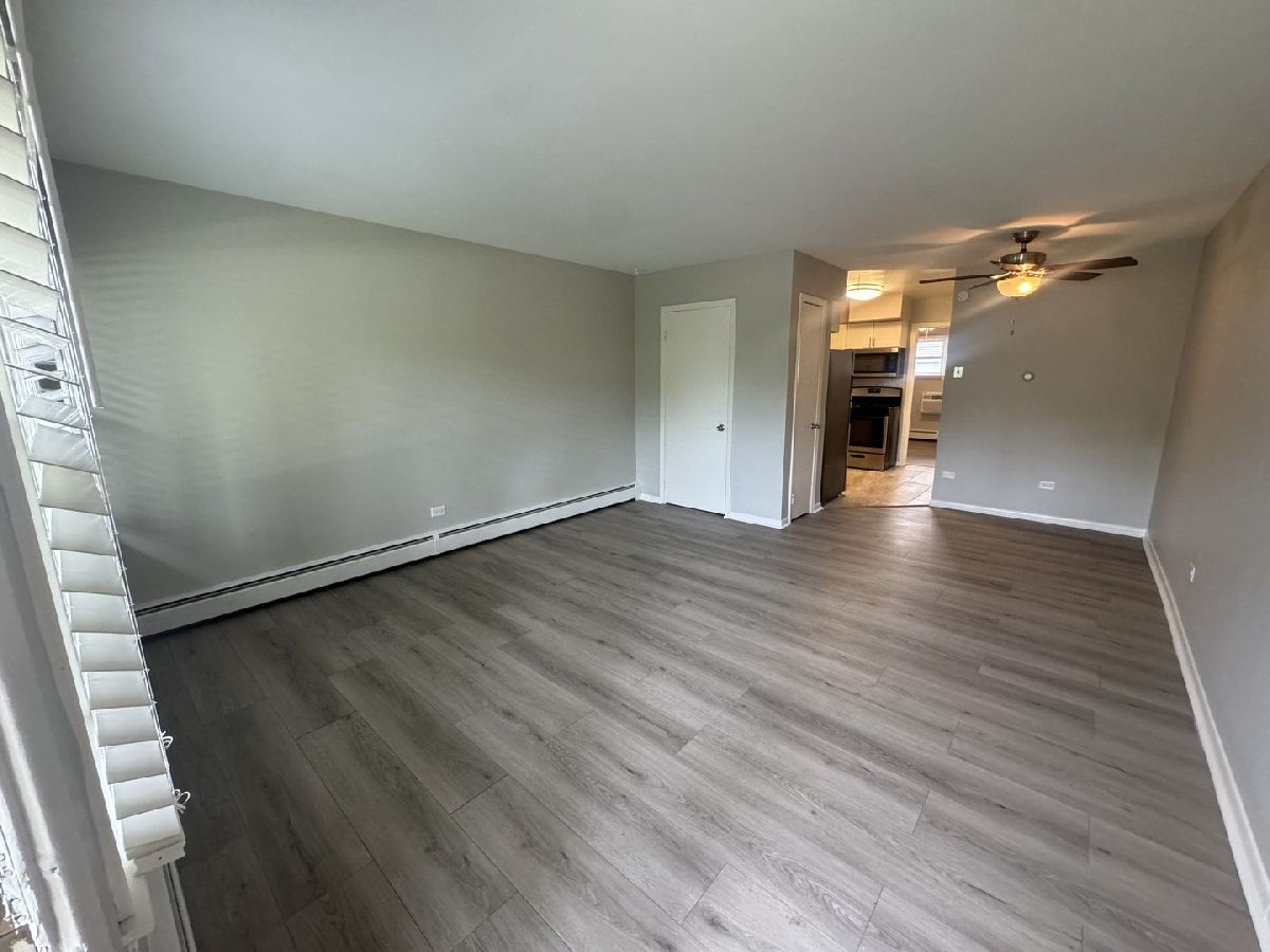  For Rent Lombard Illinois, 105 E Grove