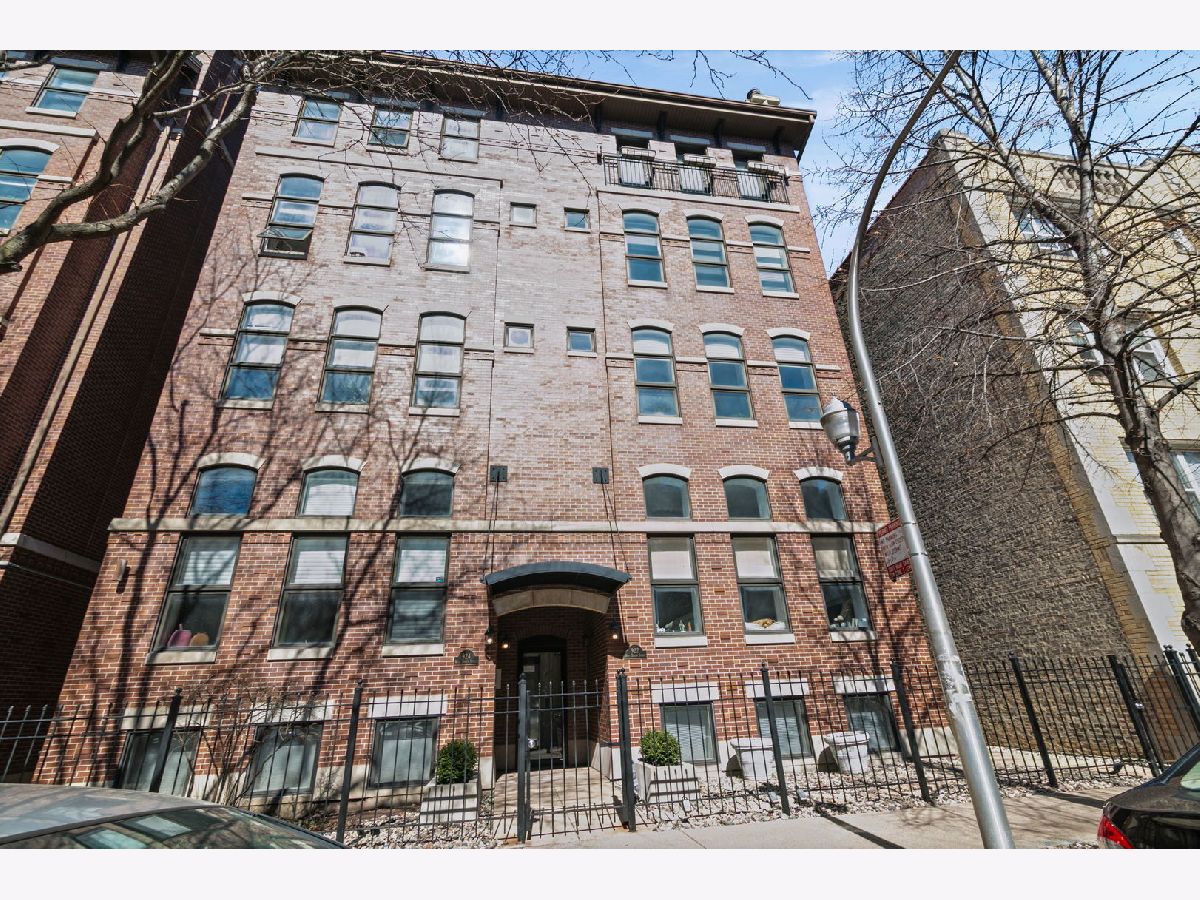  Rented Chicago Illinois, 922 Dakin