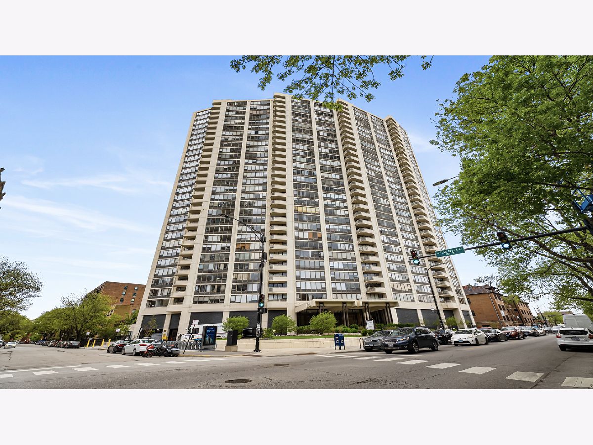 Sold Chicago Illinois, 3930 Pine Grove