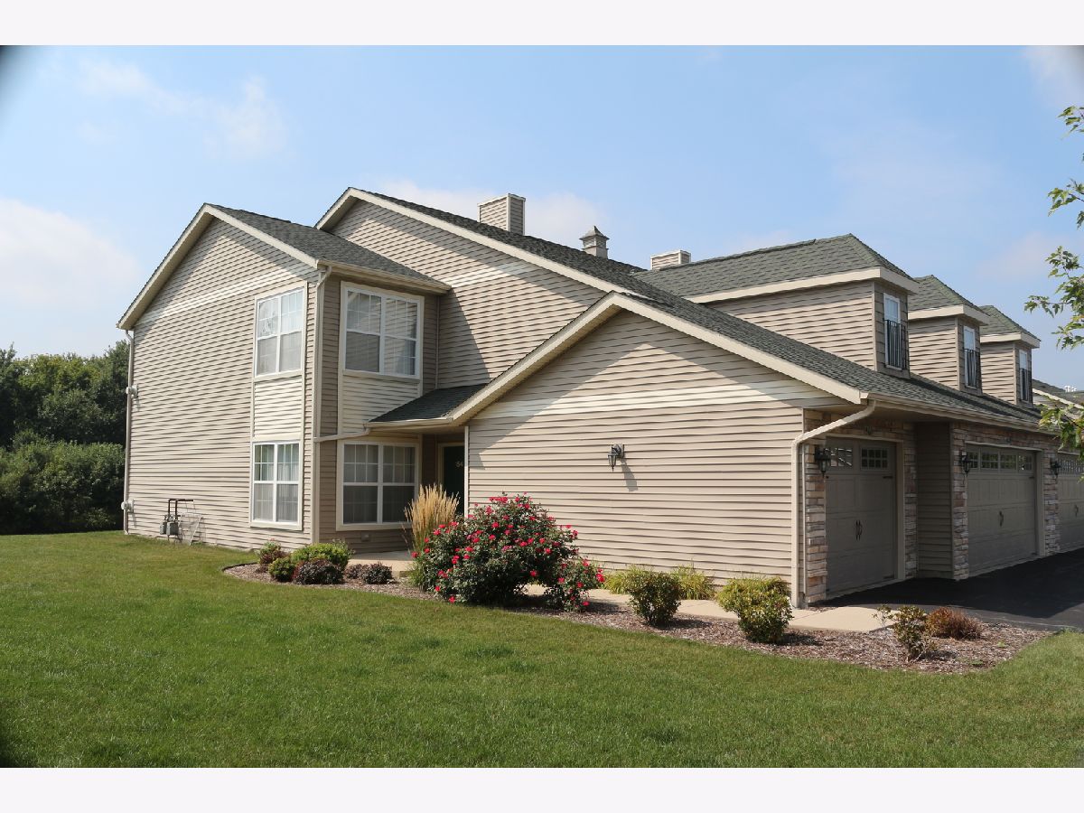 Condominiums For Rent River Edge Sycamore Illinois, 174 Penny