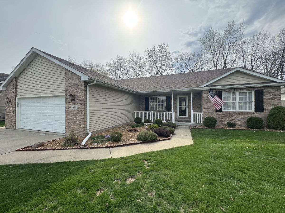  For Sale Bourbonnais Illinois, 541 Hollyberry Lane