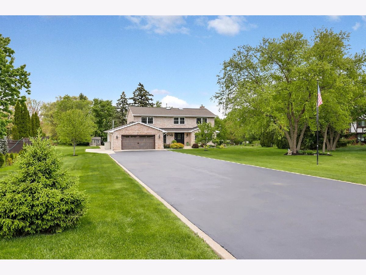 Homes For Sale Equestrian Estates Lemont Illinois, 7 Sorrel Court