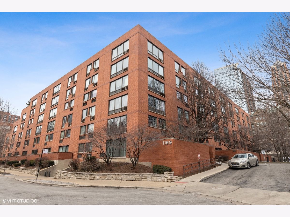  Rented Chicago Illinois, 1169 Plymouth