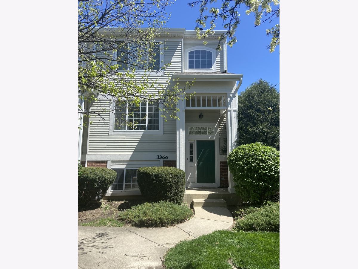 Townhomes & Condos Rented Ogden Pointe Aurora Illinois, 3366 Ravinia