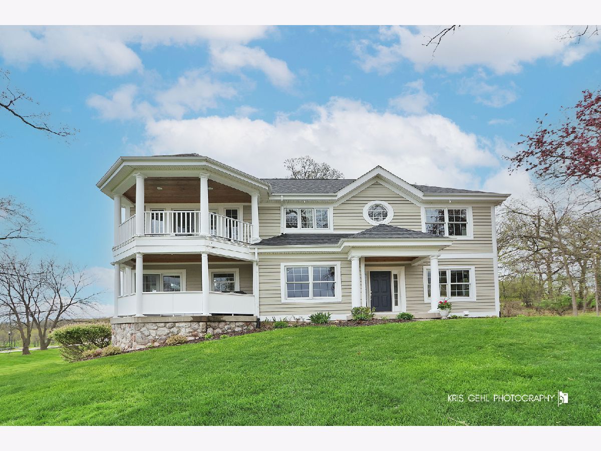  For Sale Lake Geneva Wisconsin, 1330 Prestwick Drive