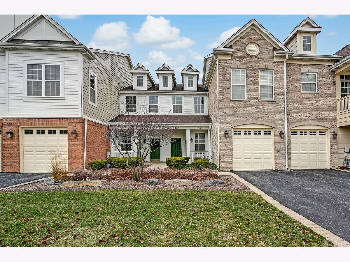 Condos & Townhomes & Homes Rented Lion's Gate Schaumburg Illinois, 1339 Scarboro