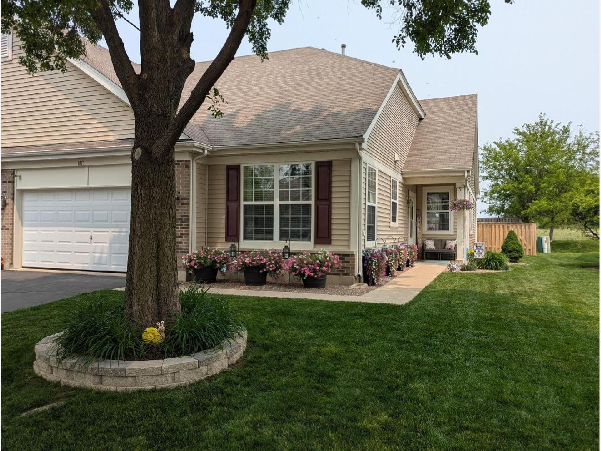  For Sale Joliet Illinois, 8113 Tremont Lane