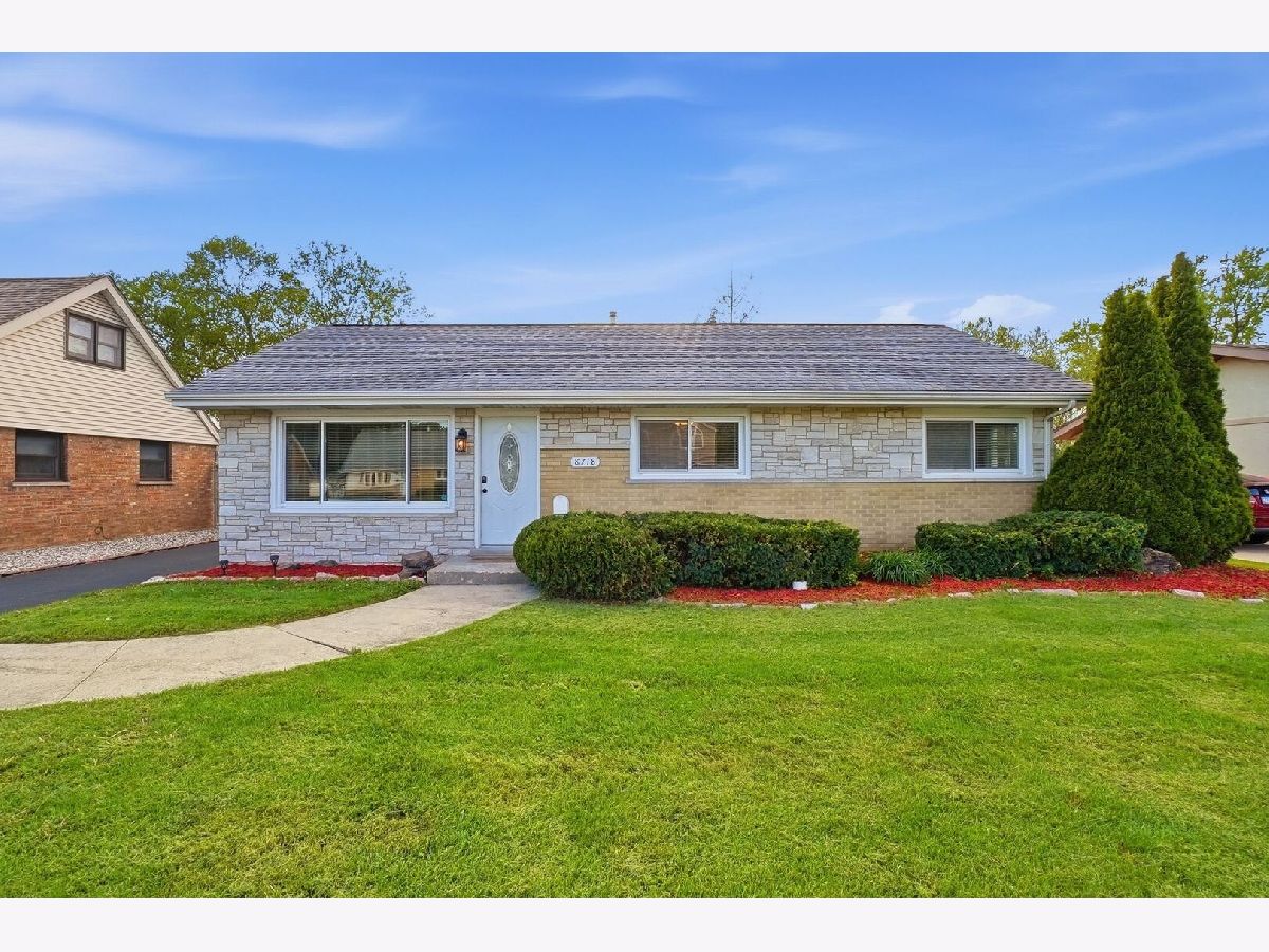  For Sale Bridgeview Illinois, 8718 Cranbrook Lane