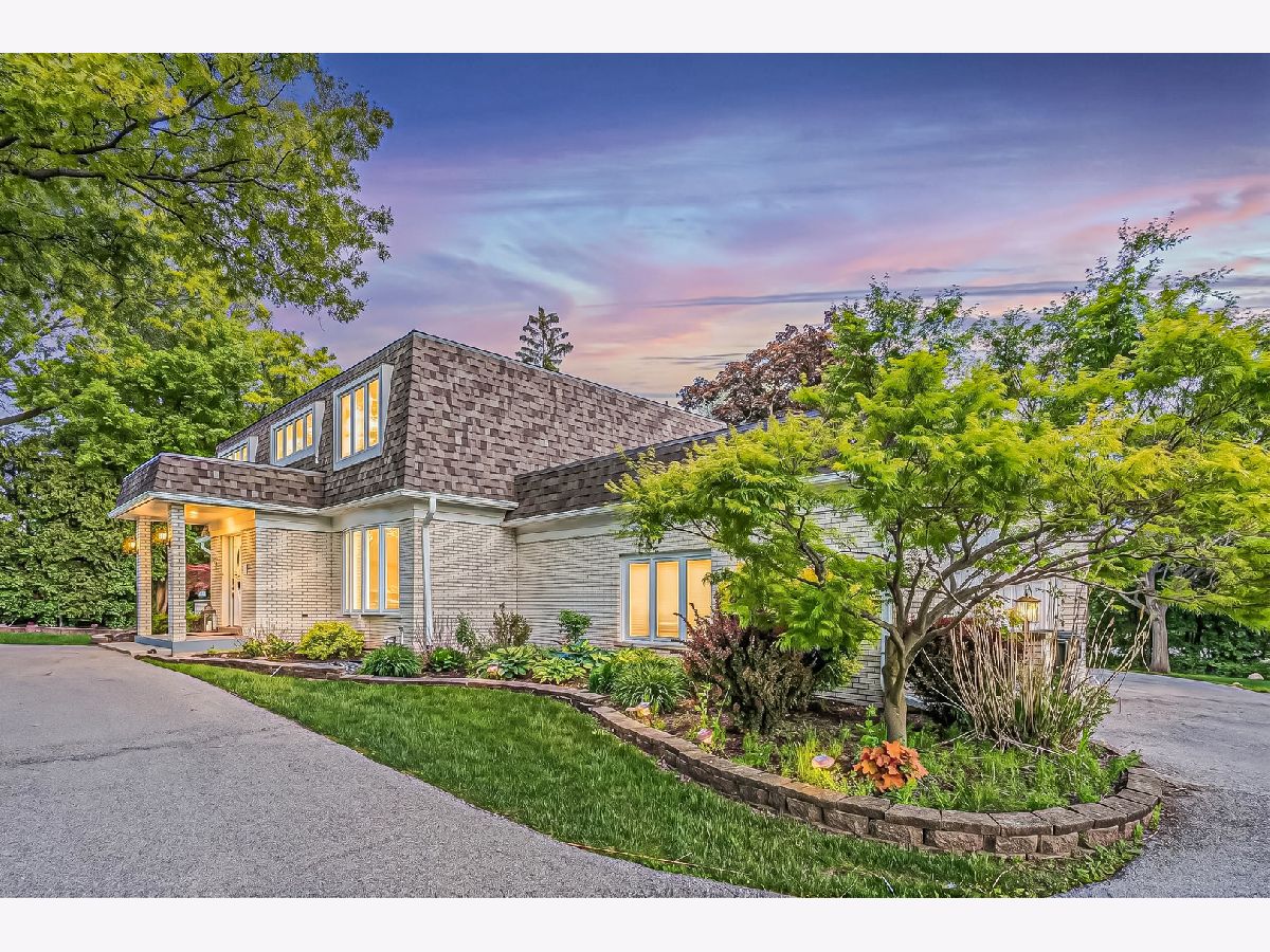  For Sale Oak Brook Illinois, 15 Devonshire Drive